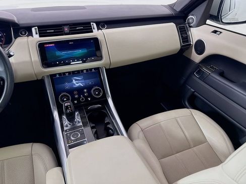 Used 2020 Land Rover Range Rover Sport HSE image 25