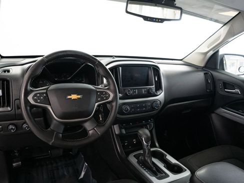 Used 2022 Chevrolet Colorado LT w/ Fleet Safety Package image 24