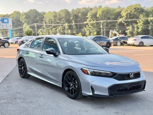 Used 2025 Honda Civic Sport image 5