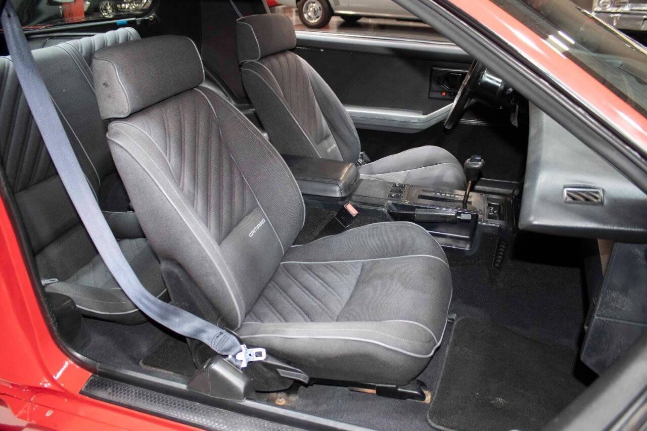Used 1987 Chevrolet Camaro Z28 RWD image 28