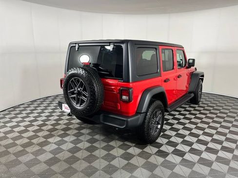 Used 2026 Jeep Wrangler Unlimited Sport AWD/4WD image 7