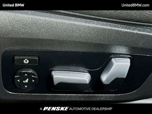 Used 2021 BMW 430i Convertible w/ M Sport Package image 4