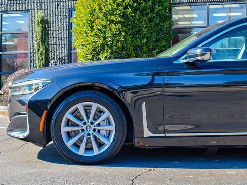 Used 2020 BMW 740i w/ Cold Weather Package image 9