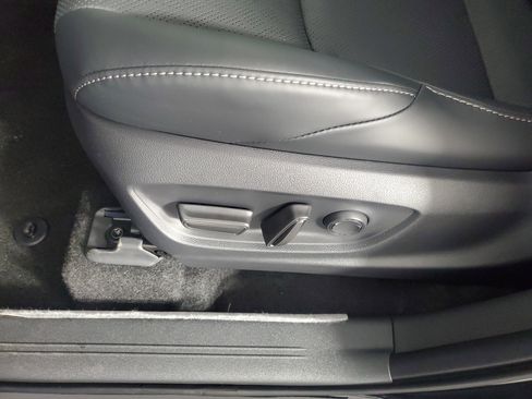 New 2026 Subaru Solterra Limited image 29