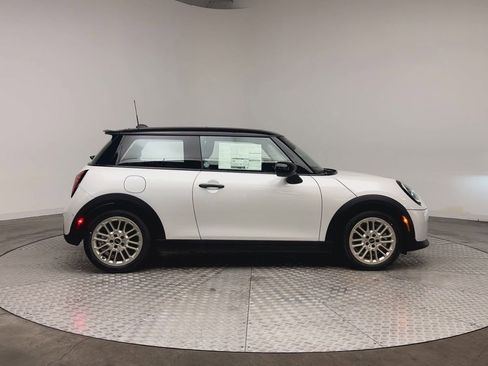 New 2026 MINI Cooper S image 9