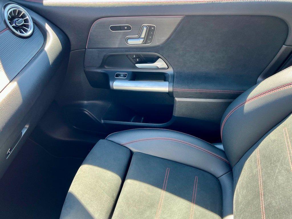 Certified 2023 Mercedes-Benz GLA 250 4MATIC image 24