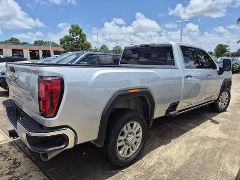 Used 2023 GMC Sierra 2500 Denali w/ Denali Ultimate Package AWD/4WD image 3