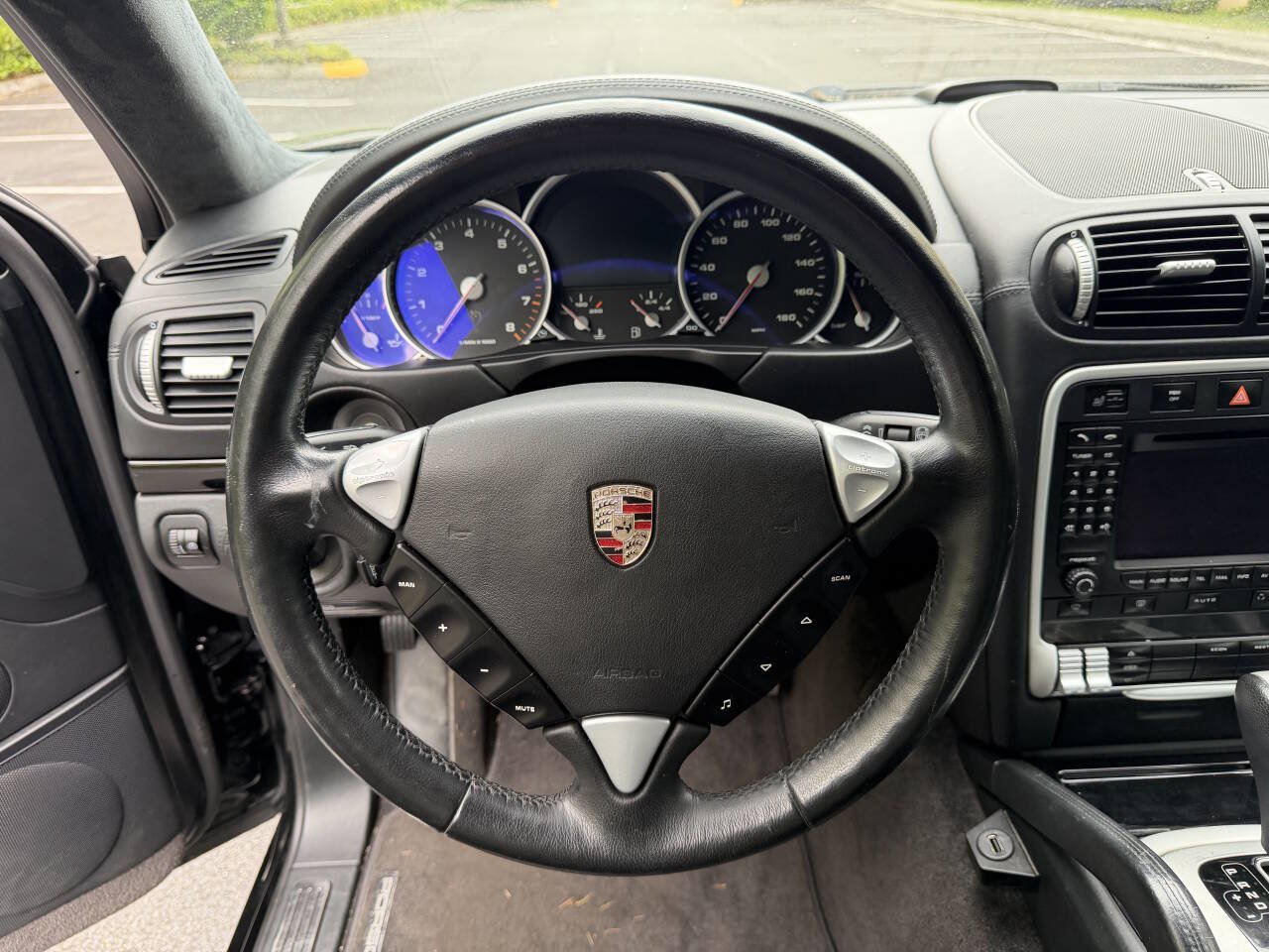 Used 2008 Porsche Cayenne Turbo AWD/4WD image 18