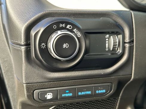 Used 2025 Jeep Wrangler Sahara 4xe image 26