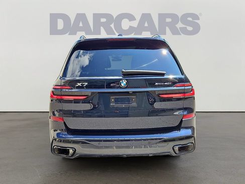 Used 2024 BMW X7 xDrive40i w/ M Sport Package AWD/4WD image 5