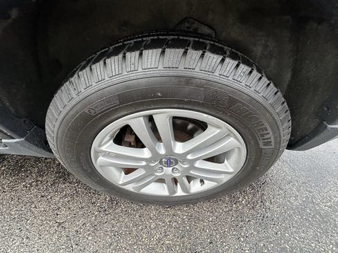 Used 2010 Volvo XC90 3.2 image 5