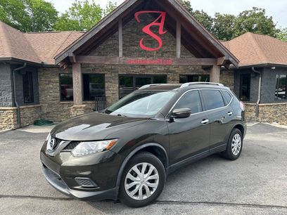 Used 2016 Nissan Rogue S w/ Appearance Package