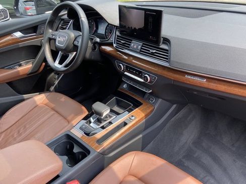 Used 2023 Audi Q5 2.0T Premium w/ Convenience Package AWD/4WD image 26