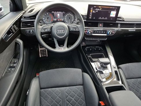 Used 2022 Audi S4 Premium image 4