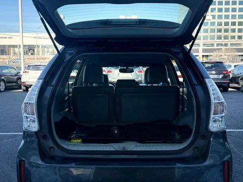 Used 2013 Toyota Prius V Five image 38