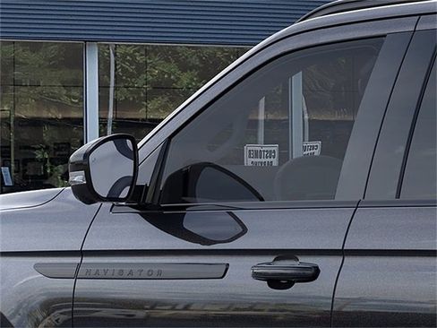 New 2026 Lincoln Navigator Reserve AWD/4WD image 20