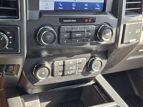 Used 2022 Ford F250 XLT w/ XLT Premium Package AWD/4WD image 16