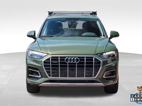 Used 2023 Audi Q5 2.0T Premium w/ Convenience Package AWD/4WD image 2