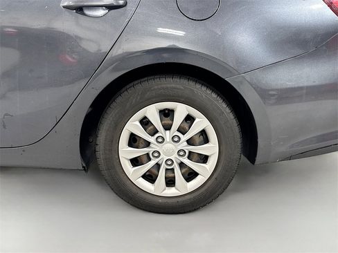 Used 2019 Kia Forte Sedan image 11