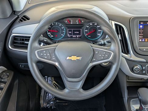 Used 2023 Chevrolet Equinox LS FWD image 13