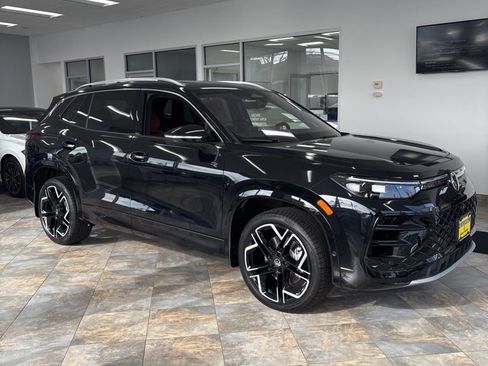 New 2026 Volkswagen Tiguan SEL R-Line image 4