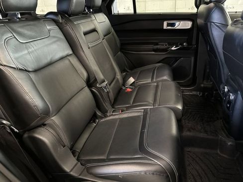 Used 2021 Ford Explorer ST image 36