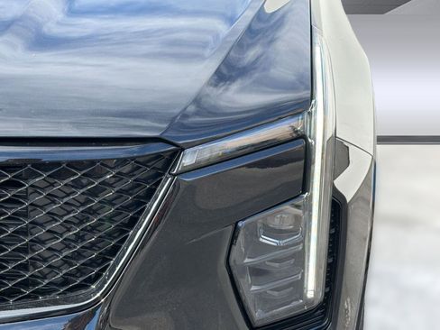 Certified 2024 Cadillac XT4 Sport image 9