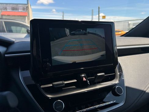 Used 2025 Toyota Corolla SE FWD image 17