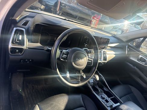 Used 2022 Kia Sorento SX image 17