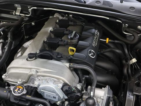 Used 2017 MAZDA MX-5 Miata RF Grand Touring image 22