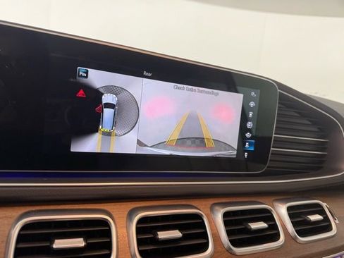 Used 2022 Mercedes-Benz GLS 450 4MATIC image 20