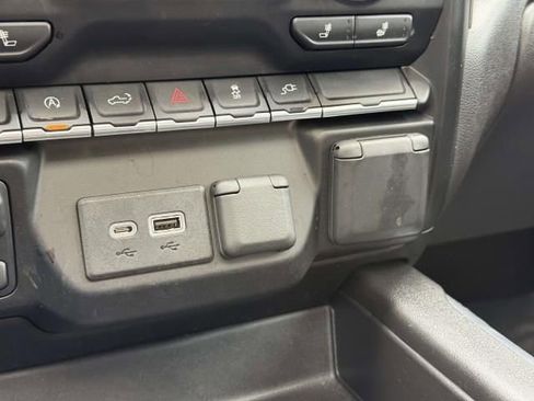 Used 2021 Chevrolet Silverado 1500 LT Trail Boss w/ Convenience Package II image 32