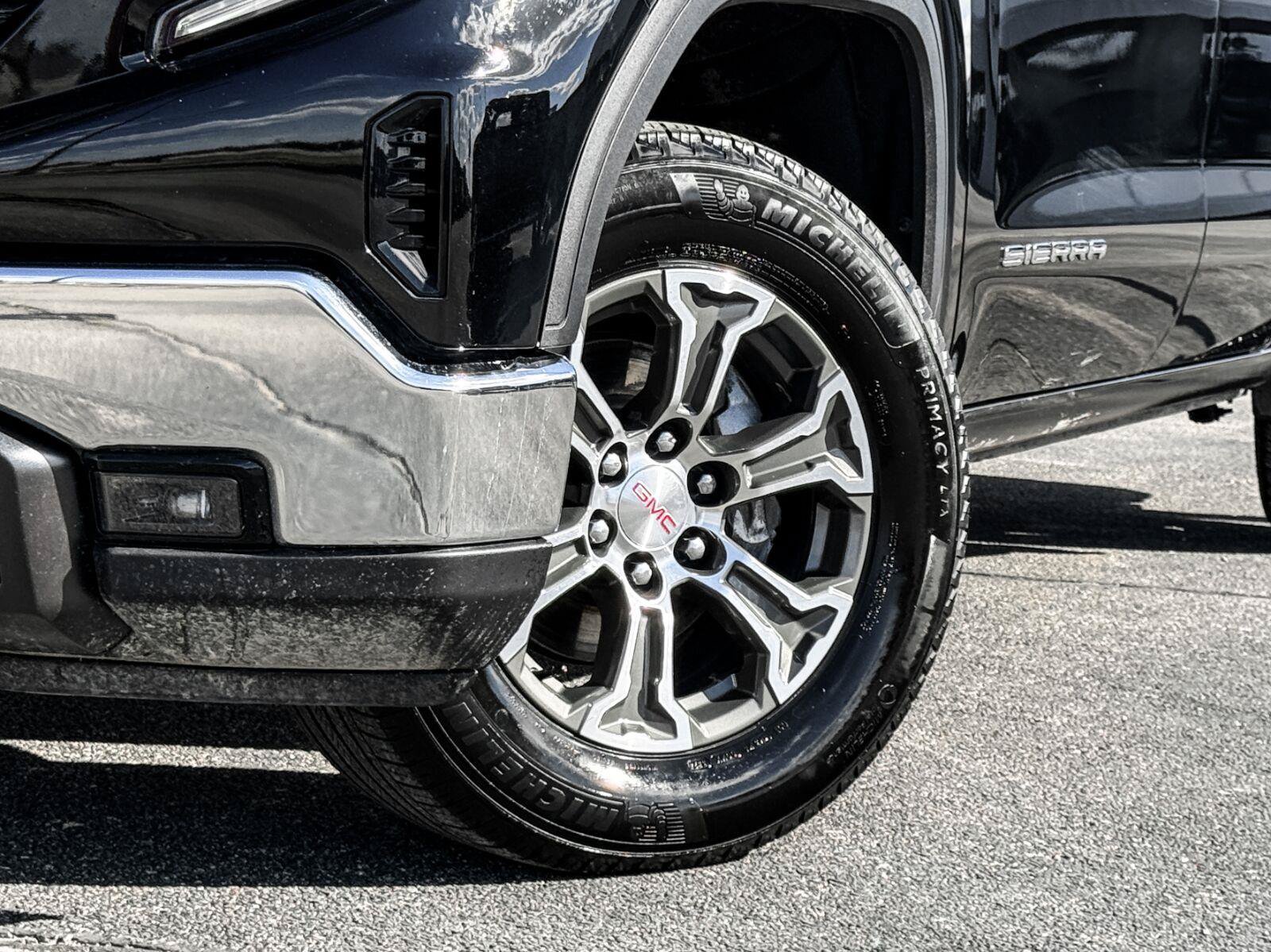 Used 2025 GMC Sierra 1500 SLT AWD/4WD image 2