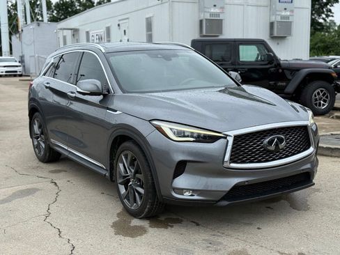 Used 2019 INFINITI QX50 Essential w/ Sensory Package AWD/4WD image 4