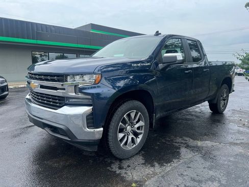 Used 2022 Chevrolet Silverado 1500 LT image 3