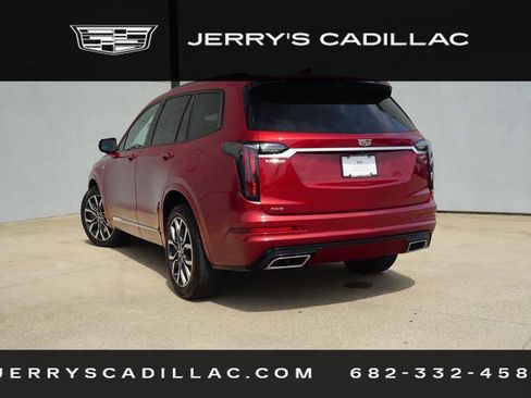 Certified 2025 Cadillac XT6 Sport w/ Platinum Package AWD/4WD image 6