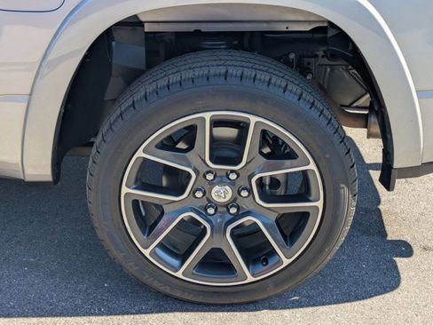 Used 2019 RAM 1500 Laramie image 25