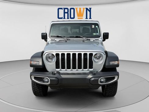 Used 2023 Jeep Gladiator Sport w/ Trailer Tow Package AWD/4WD image 8