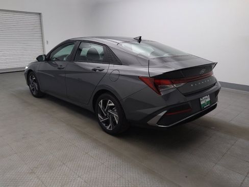 Used 2025 Hyundai Elantra Sport FWD image 5
