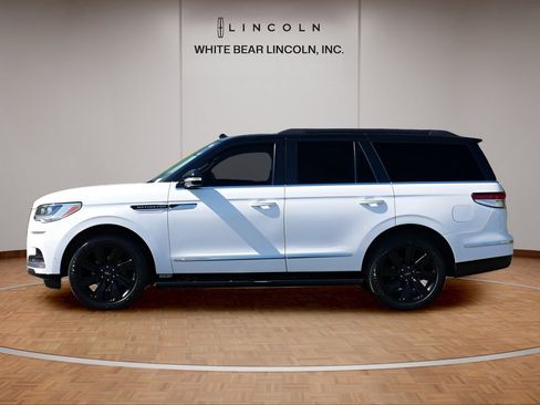Used 2022 Lincoln Navigator Black Label AWD/4WD image 8
