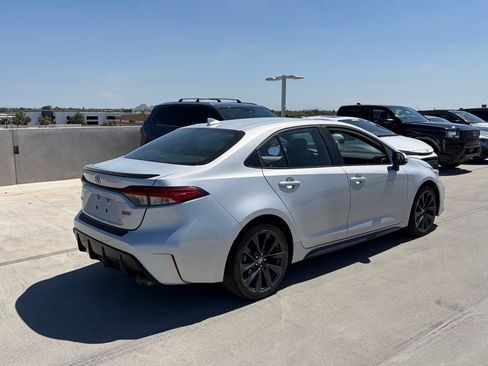 Used 2024 Toyota Corolla XSE FWD image 2