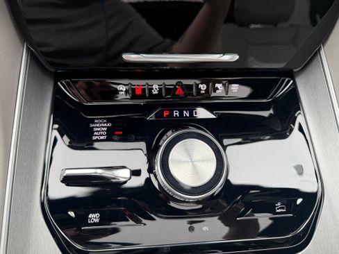 New 2026 Jeep Grand Wagoneer L 4WD image 26