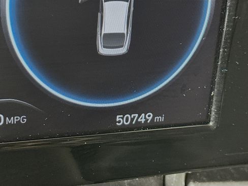 Used 2022 Hyundai Elantra SEL w/ Convenience + Premium Package image 19