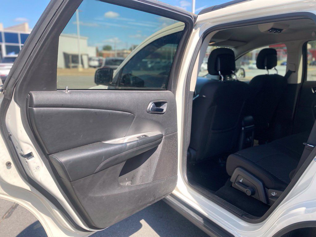 Used 2015 Dodge Journey SXT w/ Flexible Seating Group FWD image 27