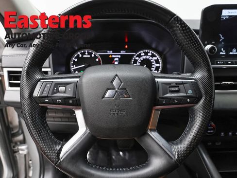 Used 2024 Mitsubishi Outlander SE FWD image 10