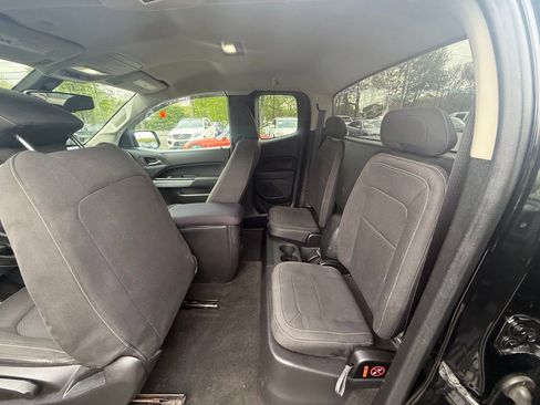 Used 2015 Chevrolet Colorado LT AWD/4WD image 30