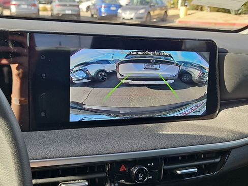 New 2026 Nissan Kicks S image 17