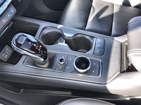 Used 2023 Cadillac XT4 Sport image 21