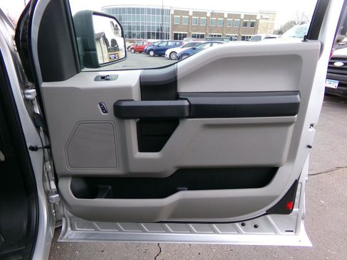 Used 2017 Ford F150 XL w/ Equipment Group 101A Mid image 40