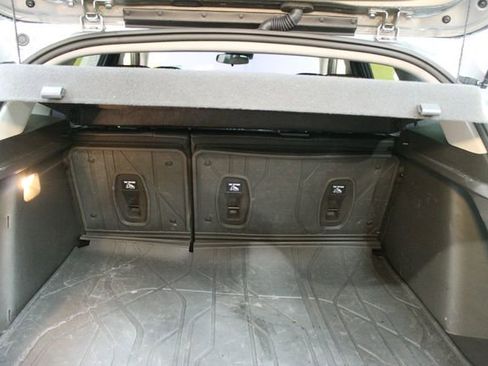 Used 2025 Chevrolet Trax LT image 14